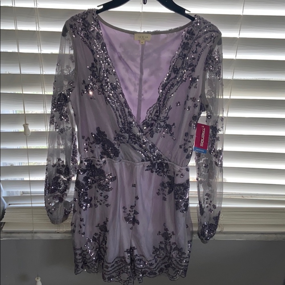 Sequins Romper - Picture 2 of 3